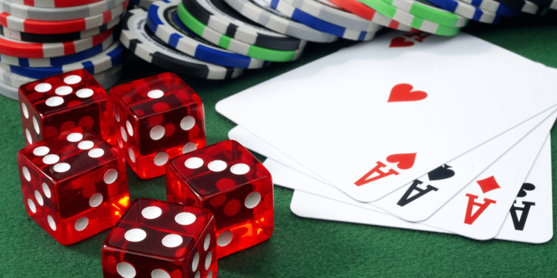 Phỏm có QKA không?